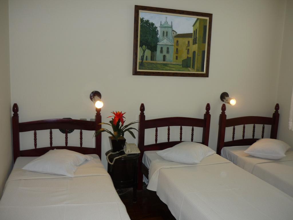 Hotel Guanabara Sao Lourenco (Minas Gerais) Quarto foto